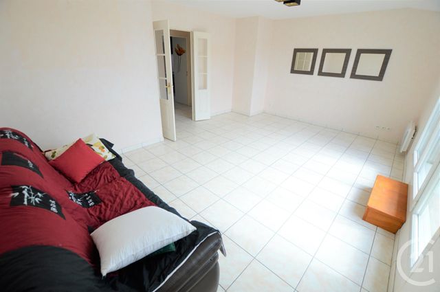 Afficher la photo en grand Appartement F3 à vendre - 3 pièces - 70.5 m2 - ST JEAN DE BRAYE - 45 - CENTRE - Century 21 Premium
