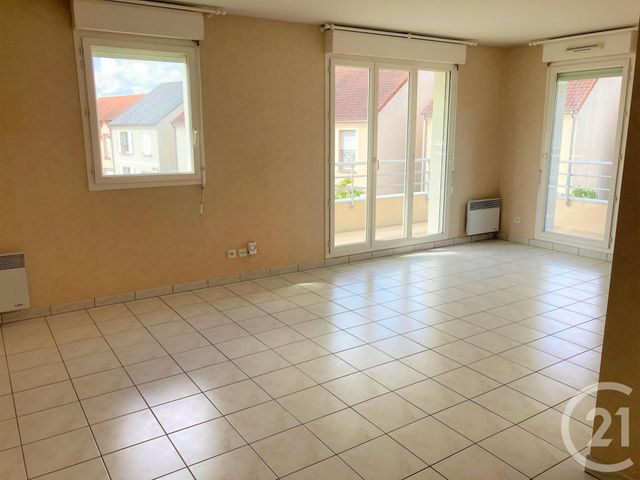 Appartement F3 à louer - 3 pièces - 71.03 m2 - ST JEAN DE BRAYE - 45 - CENTRE - Century 21 Premium Appartement F3 à louer - 3 pièces - 71.03 m2 - ST JEAN DE BRAYE - 45 - CENTRE - Century 21 Premium