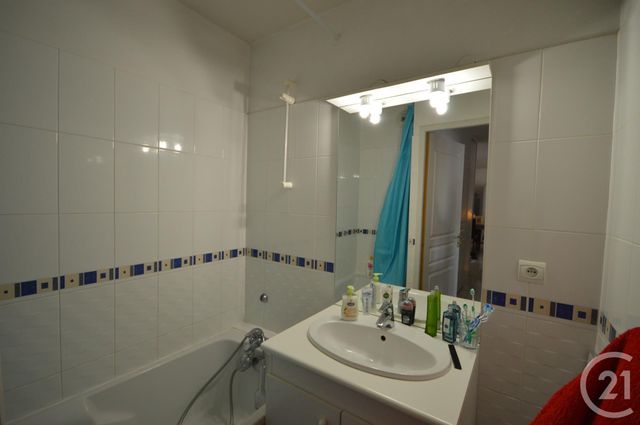 Appartement F3 à louer - 3 pièces - 58.0 m2 - ST JEAN DE BRAYE - 45 - CENTRE - Century 21 Premium Appartement F3 à louer - 3 pièces - 58.0 m2 - ST JEAN DE BRAYE - 45 - CENTRE - Century 21 Premium