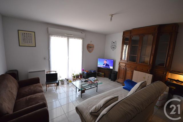 Appartement F3 à louer - 3 pièces - 58.0 m2 - ST JEAN DE BRAYE - 45 - CENTRE - Century 21 Premium Appartement F3 à louer - 3 pièces - 58.0 m2 - ST JEAN DE BRAYE - 45 - CENTRE - Century 21 Premium