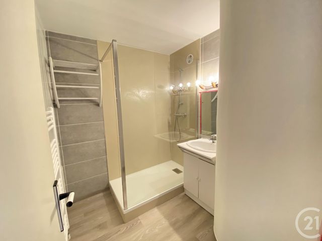 Appartement F3 à louer - 3 pièces - 66.05 m2 - ST JEAN DE BRAYE - 45 - CENTRE - Century 21 Premium Appartement F3 à louer - 3 pièces - 66.05 m2 - ST JEAN DE BRAYE - 45 - CENTRE - Century 21 Premium