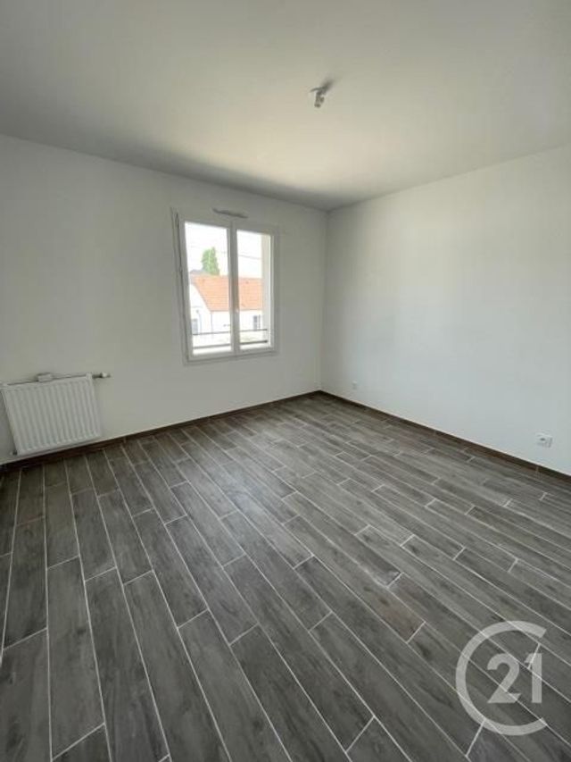 Afficher la photo en grand maison à louer - 4 pièces - 100.29 m2 - ST JEAN DE BRAYE - 45 - CENTRE - Century 21 Premium