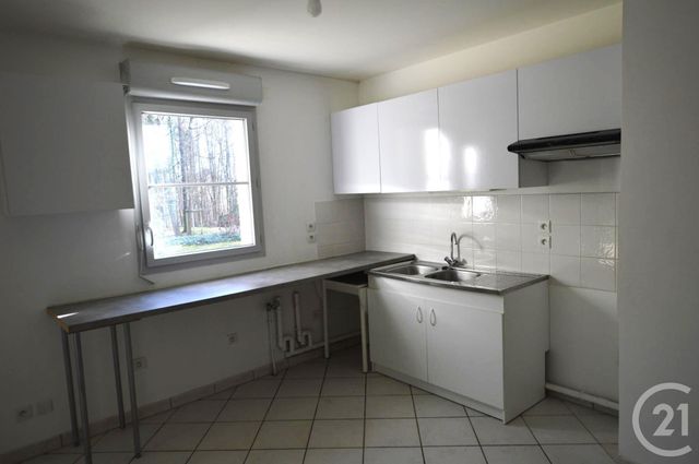 Appartement F3 à vendre - 3 pièces - 62.0 m2 - ST JEAN DE BRAYE - 45 - CENTRE - Century 21 Premium Appartement F3 à vendre - 3 pièces - 62.0 m2 - ST JEAN DE BRAYE - 45 - CENTRE - Century 21 Premium