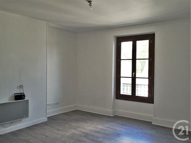 Appartement F2 à vendre - 2 pièces - 35.2 m2 - 45 - CENTRE - Century 21 Premium Appartement F2 à vendre - 2 pièces - 35.2 m2 - 45 - CENTRE - Century 21 Premium
