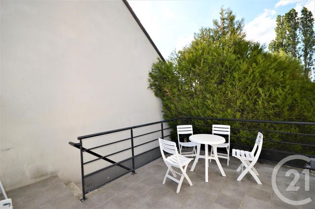 Appartement F2 à louer - 2 pièces - 37.28 m2 - ST JEAN DE BRAYE - 45 - CENTRE - Century 21 Premium Appartement F2 à louer - 2 pièces - 37.28 m2 - ST JEAN DE BRAYE - 45 - CENTRE - Century 21 Premium