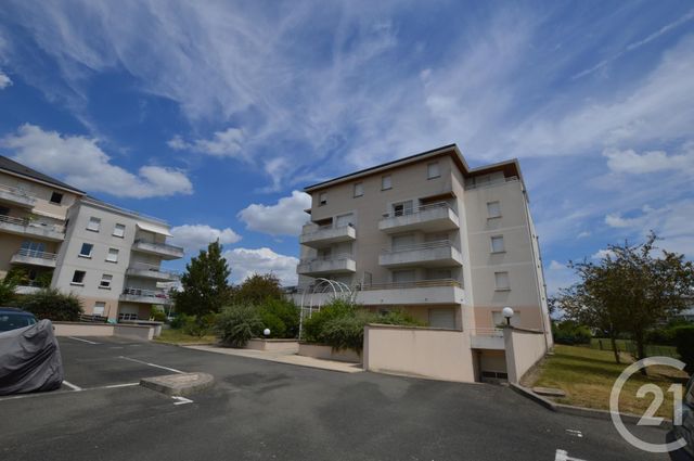 Appartement F2 à louer - 2 pièces - 41.33 m2 - ST JEAN DE BRAYE - 45 - CENTRE - Century 21 Premium Appartement F2 à louer - 2 pièces - 41.33 m2 - ST JEAN DE BRAYE - 45 - CENTRE - Century 21 Premium
