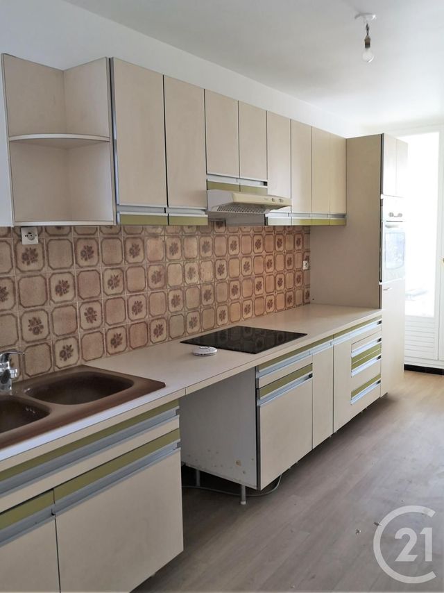Afficher la photo en grand Appartement T3 à vendre - 4 pièces - 80.1 m2 - ORLEANS - 45 - CENTRE - Century 21 Premium