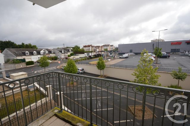 Afficher la photo en grand Appartement F2 à louer - 2 pièces - 48.32 m2 - ST JEAN DE BRAYE - 45 - CENTRE - Century 21 Premium