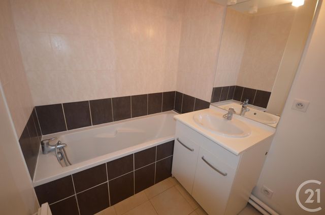 Afficher la photo en grand Appartement F2 à louer - 2 pièces - 48.32 m2 - ST JEAN DE BRAYE - 45 - CENTRE - Century 21 Premium