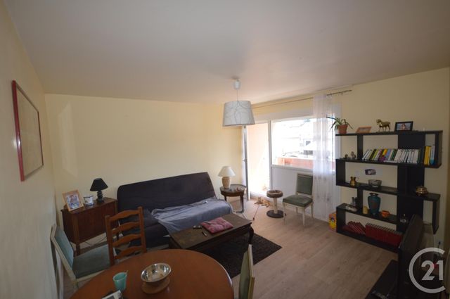 Afficher la photo en grand Appartement F2 à louer - 2 pièces - 52.0 m2 - ST JEAN DE BRAYE - 45 - CENTRE - Century 21 Premium