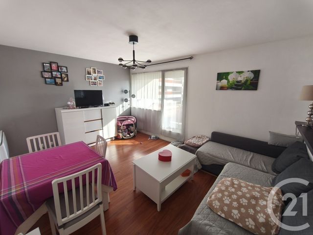 Appartement F2 à vendre ST JEAN DE BRAYE
