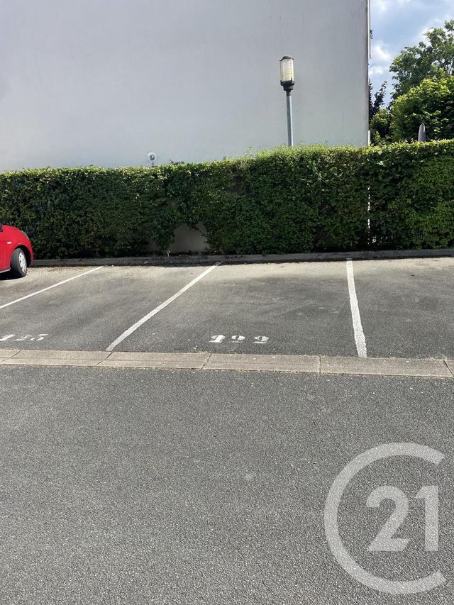 Afficher la photo en grand Parking à louer - 11,50 m2 - St Jean De Braye - 45 - CENTRE