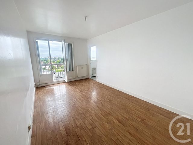 Appartement F1 à louer ST JEAN DE BRAYE