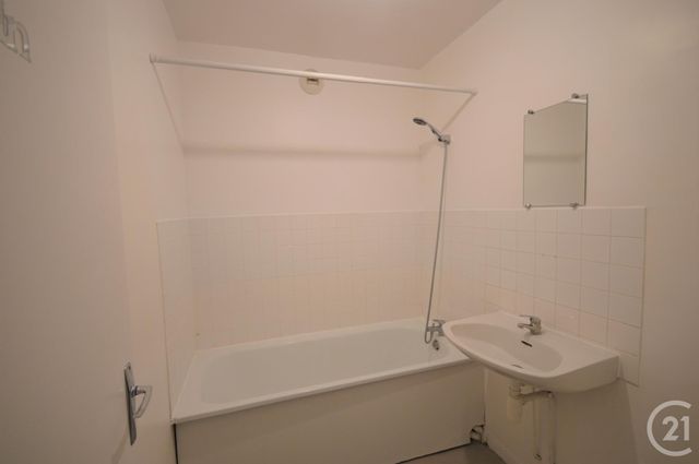 Appartement F2 à louer - 2 pièces - 51,90 m2 - St Jean De Braye - 45 - CENTRE