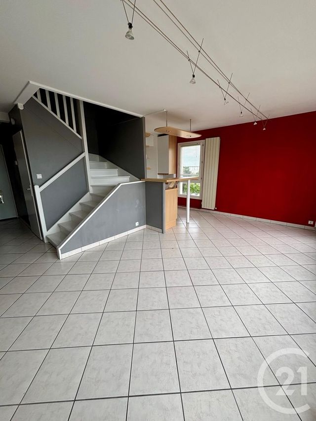 Appartement à louer - 3 pièces - 75 m2 - St Jean De Braye - 45 - CENTRE