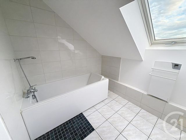 Maison &agrave; louer - 6 pi&egrave;ces - 149,76 m2 - Marigny Les Usages - 45 - CENTRE