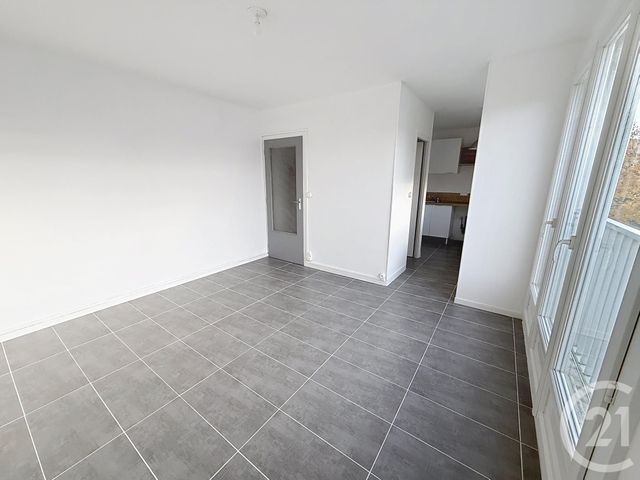 Afficher la photo en grand Appartement F1 à louer - 1 pièce - 26,40 m2 - St Jean De Braye - 45 - CENTRE