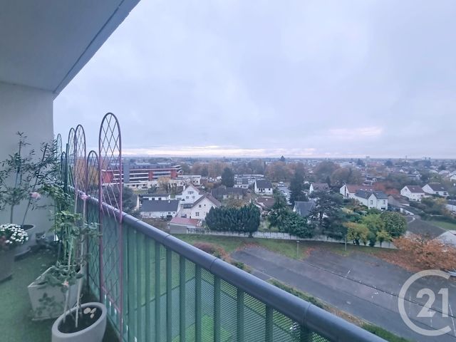 Appartement à vendre - 4 pièces - 70,27 m2 - Fleury Les Aubrais - 45 - CENTRE