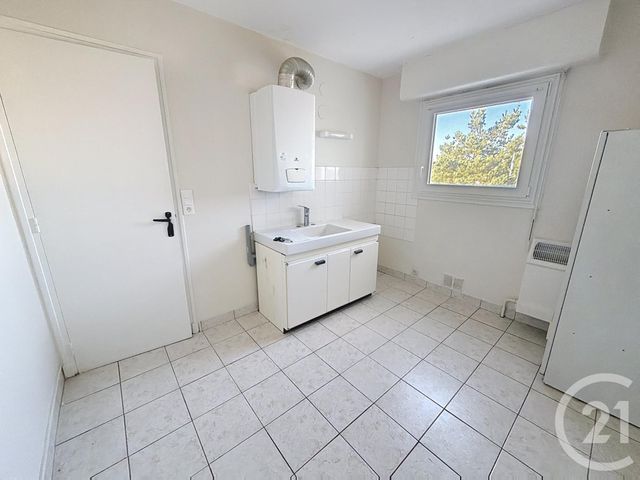 Appartement F1 à louer - 1 pièce - 44,98 m2 - St Jean De Braye - 45 - CENTRE