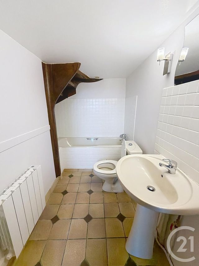 Maison &agrave; louer - 6 pi&egrave;ces - 149,76 m2 - Marigny Les Usages - 45 - CENTRE