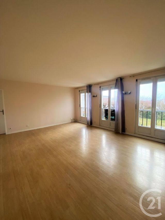 Appartement F4 &agrave; louer - 4 pi&egrave;ces - 80,60 m2 - St Jean De Braye - 45 - CENTRE
