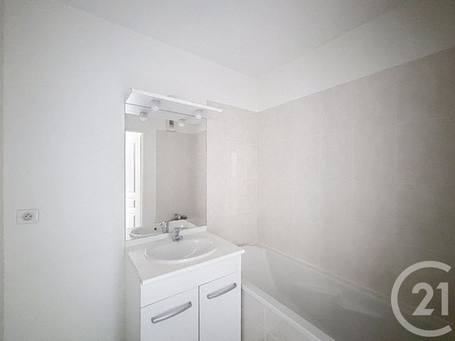 Appartement F3 &agrave; louer - 3 pi&egrave;ces - 65,69 m2 - St Jean De Braye - 45 - CENTRE