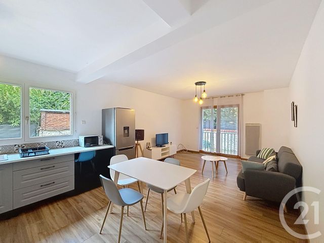 Appartement F2 à louer ST JEAN DE BRAYE