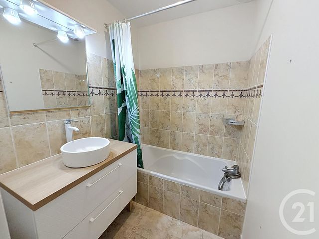 Maison &agrave; louer - 5 pi&egrave;ces - 98 m2 - St Jean De Braye - 45 - CENTRE