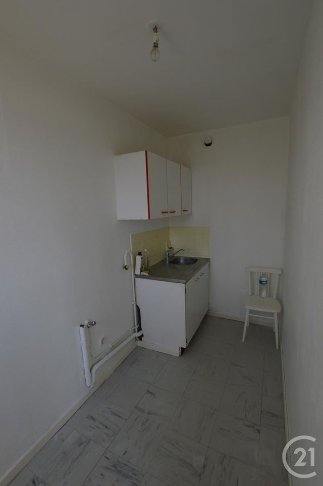 Appartement Studio &agrave; louer - 1 pi&egrave;ce - 29,40 m2 - St Jean De Braye - 45 - CENTRE