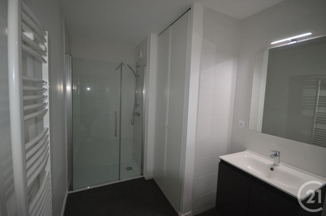 Appartement F3 &agrave; louer - 3 pi&egrave;ces - 62,25 m2 - St Jean De Braye - 45 - CENTRE