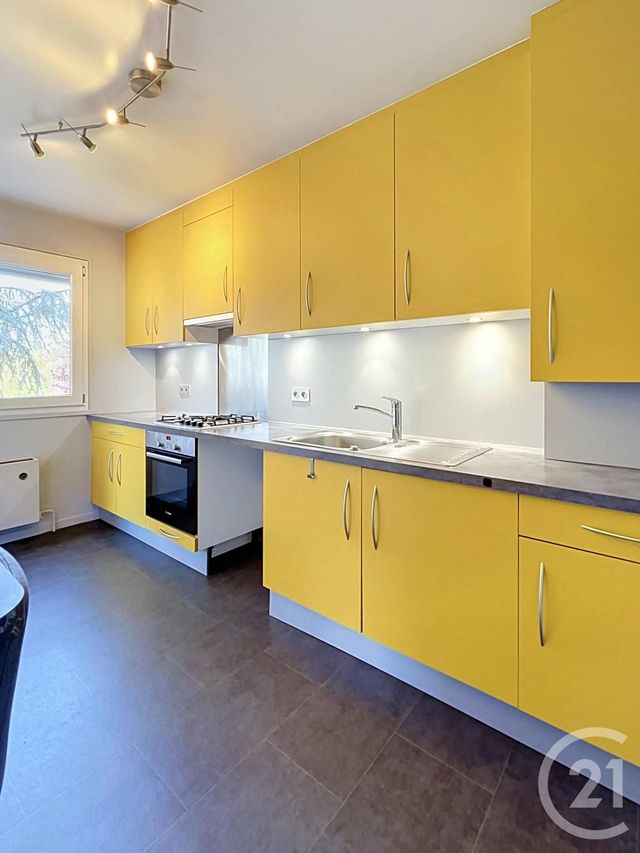 Appartement F2 à louer ST JEAN DE BRAYE