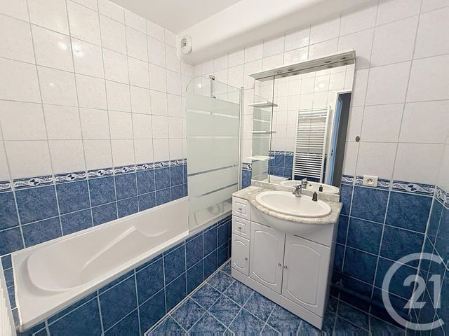 Appartement F3 &agrave; louer - 3 pi&egrave;ces - 63,73 m2 - St Jean De Braye - 45 - CENTRE