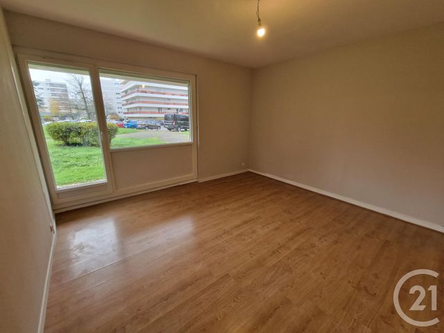 Appartement F2 à vendre ST JEAN DE BRAYE