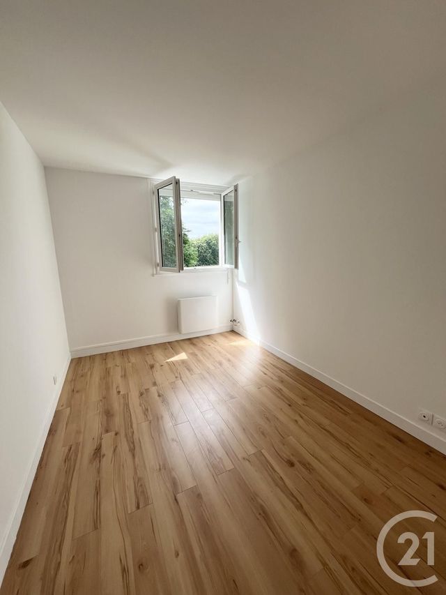Appartement F4 &agrave; vendre - 4 pi&egrave;ces - 78,13 m2 - Saran - 45 - CENTRE