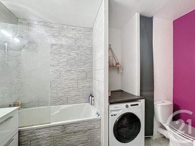 Appartement F3 à vendre - 3 pièces - 65,20 m2 - Saran - 45 - CENTRE