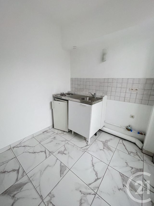 Afficher la photo en grand Appartement F1 à vendre - 1 pièce - 26,70 m2 - Orleans - 45 - CENTRE