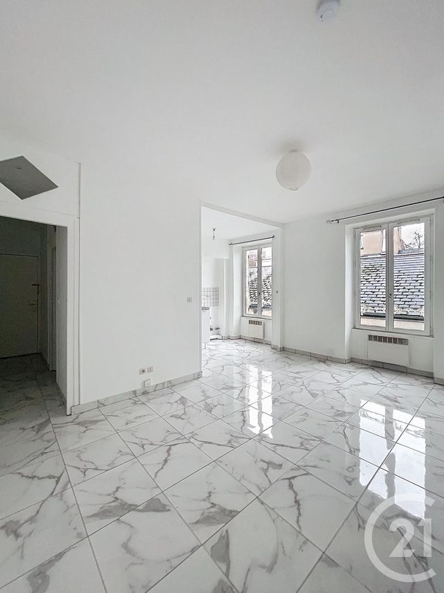 Afficher la photo en grand Appartement F1 à vendre - 1 pièce - 26,70 m2 - Orleans - 45 - CENTRE