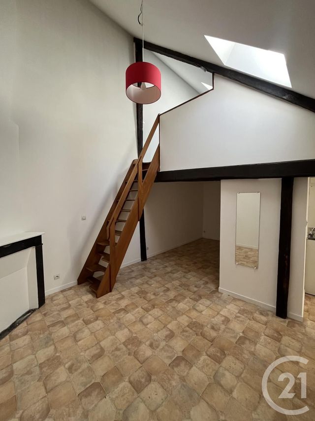 Appartement F1 à louer - 1 pièce - 29,57 m2 - Orleans - 45 - CENTRE