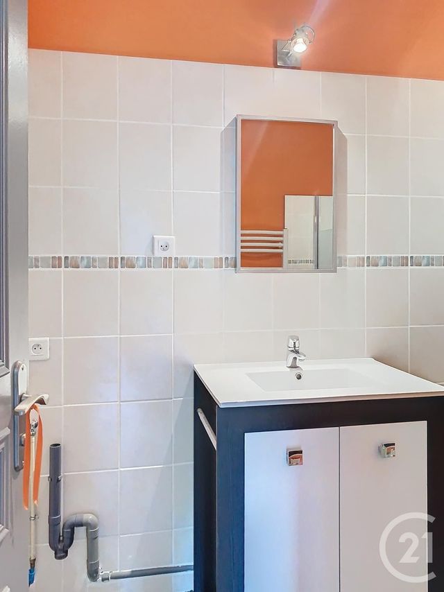 Appartement F4 à vendre - 5 pièces - 132,76 m2 - St Jean Le Blanc - 45 - CENTRE