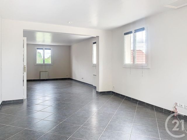 Appartement F4 à vendre - 5 pièces - 132,76 m2 - St Jean Le Blanc - 45 - CENTRE