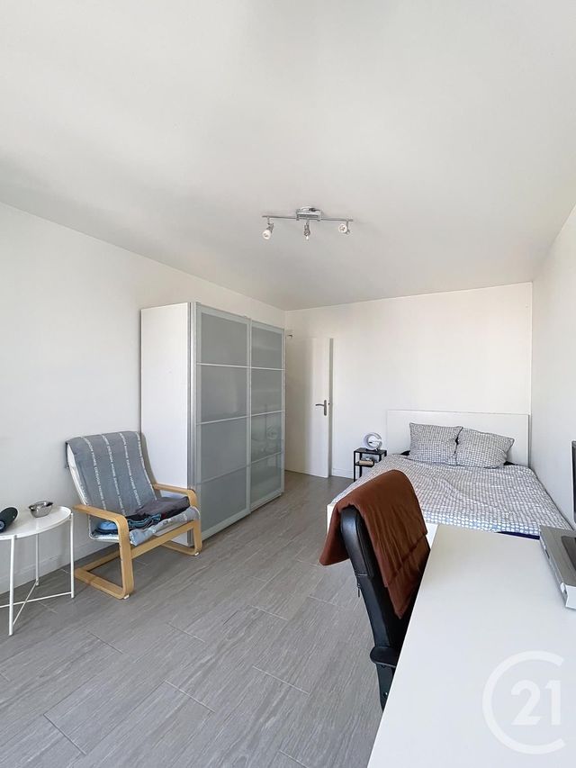 Afficher la photo en grand Appartement F1 à vendre - 1 pièce - 27,93 m2 - Orleans - 45 - CENTRE