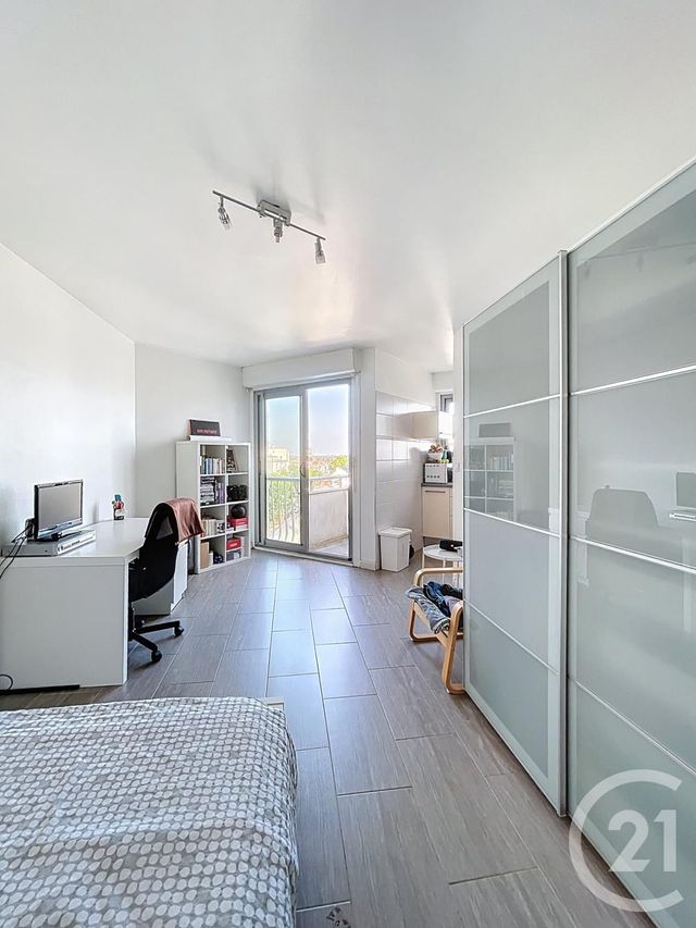 Afficher la photo en grand Appartement F1 à vendre - 1 pièce - 27,93 m2 - Orleans - 45 - CENTRE