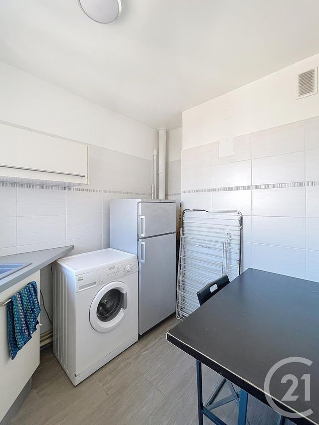 Afficher la photo en grand Appartement F1 à vendre - 1 pièce - 27,93 m2 - Orleans - 45 - CENTRE