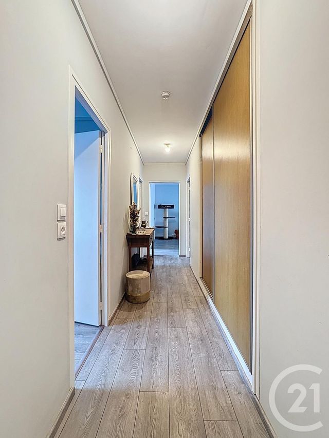 Appartement F5 à vendre - 4 pièces - 92 m2 - Orleans - 45 - CENTRE