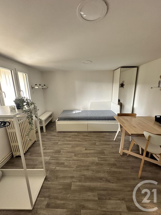 Appartement F1 à louer - 1 pièce - 15,03 m2 - St Pryve St Mesmin - 45 - CENTRE