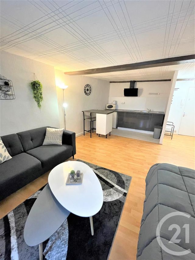 Appartement F1 à louer - 1 pièce - 27,20 m2 - Orleans - 45 - CENTRE