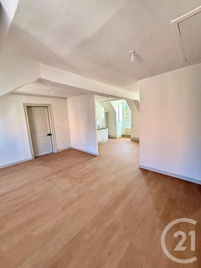 Appartement F4 à louer - 4 pièces - 92,41 m2 - Orleans - 45 - CENTRE