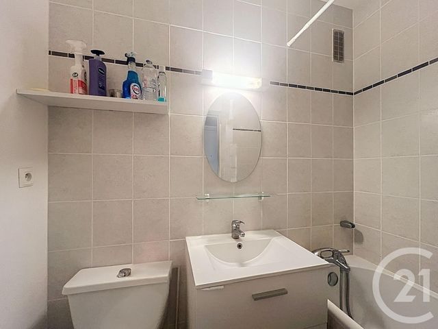 Appartement T1 à vendre - 1 pièce - 27,46 m2 - Orleans - 45 - CENTRE