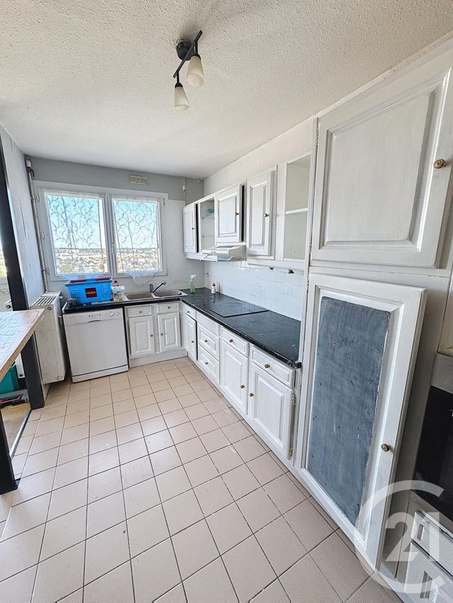 Appartement F4 à vendre - 4 pièces - 77,31 m2 - Orleans - 45 - CENTRE