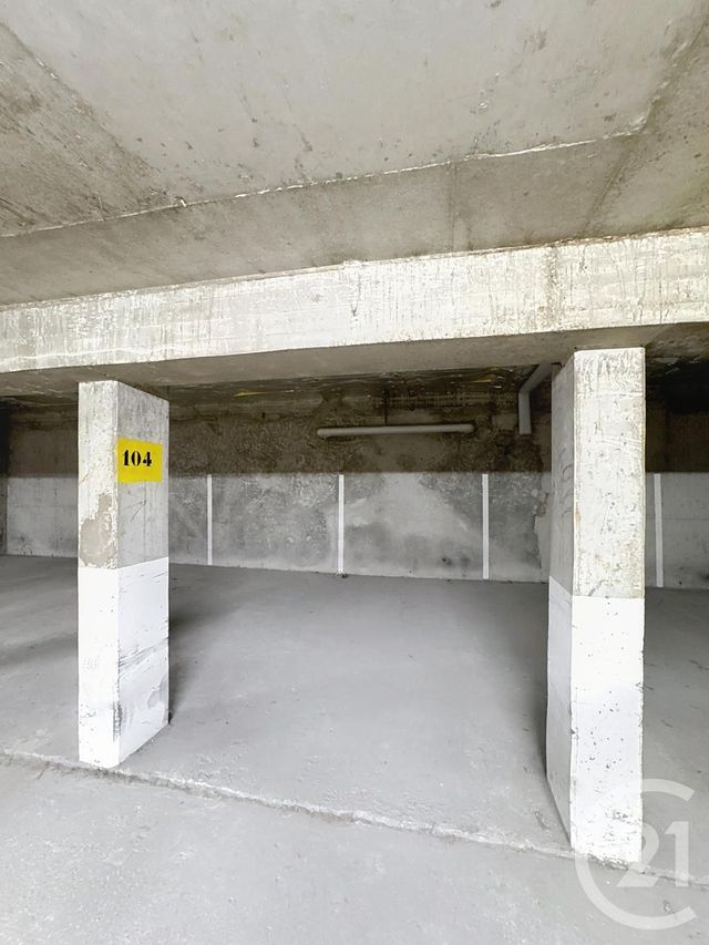 parking - OLIVET - 45